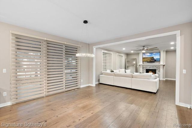 54085 Deadwood Lane, Shelby Twp, MI 48316