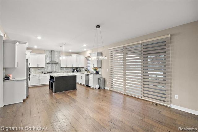 54085 Deadwood Lane, Shelby Twp, MI 48316