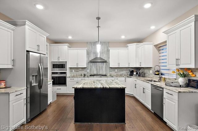 54085 Deadwood Lane, Shelby Twp, MI 48316