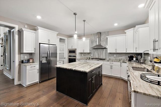 54085 Deadwood Lane, Shelby Twp, MI 48316