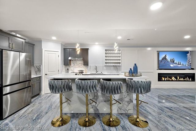 54085 Deadwood Lane, Shelby Twp, MI 48316