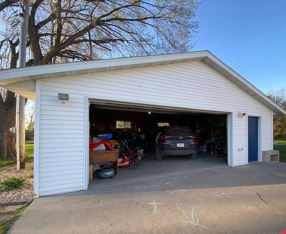 23382 60th Avenue S, Hawley, MN 56549