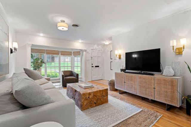 7845 Blackbird Lane, Dallas, TX 75238