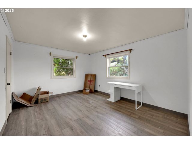 605 FULVUE Dr, Eugene, OR 97405