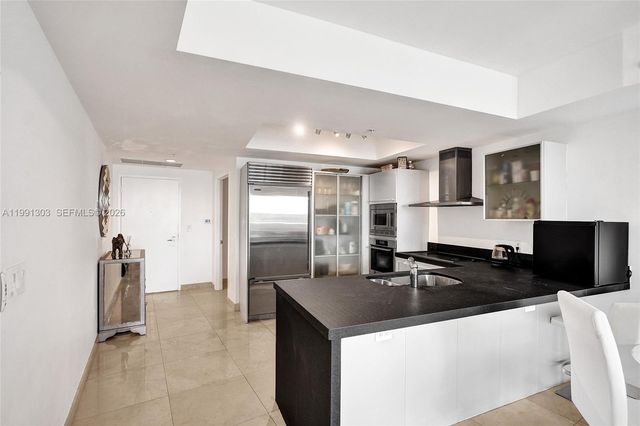 18201 Collins Ave 2007, Sunny Isles Beach, FL 33160