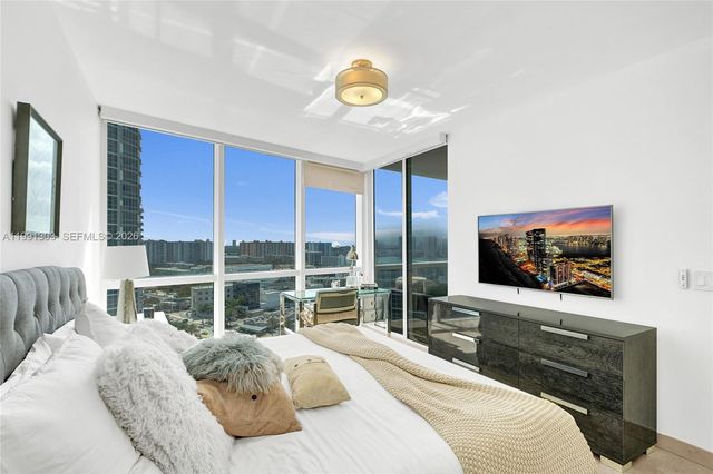 18201 Collins Ave 2007, Sunny Isles Beach, FL 33160