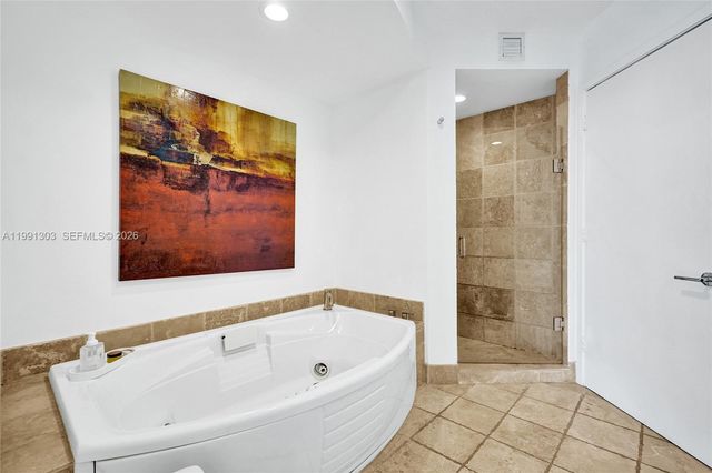 18201 Collins Ave 2007, Sunny Isles Beach, FL 33160