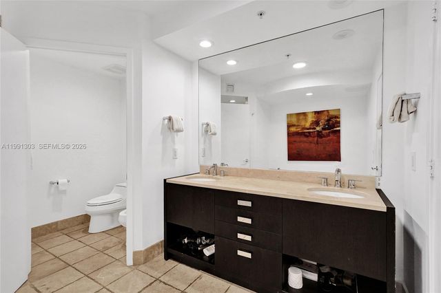 18201 Collins Ave 2007, Sunny Isles Beach, FL 33160