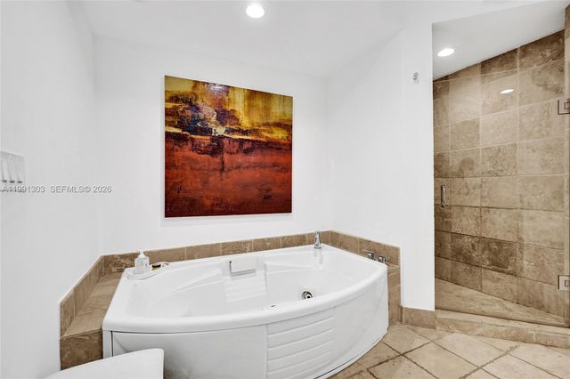 18201 Collins Ave 2007, Sunny Isles Beach, FL 33160