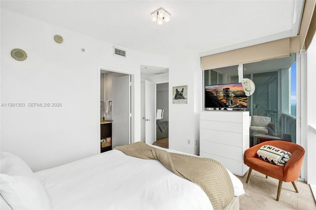 18201 Collins Ave 2007, Sunny Isles Beach, FL 33160