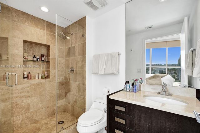 18201 Collins Ave 2007, Sunny Isles Beach, FL 33160