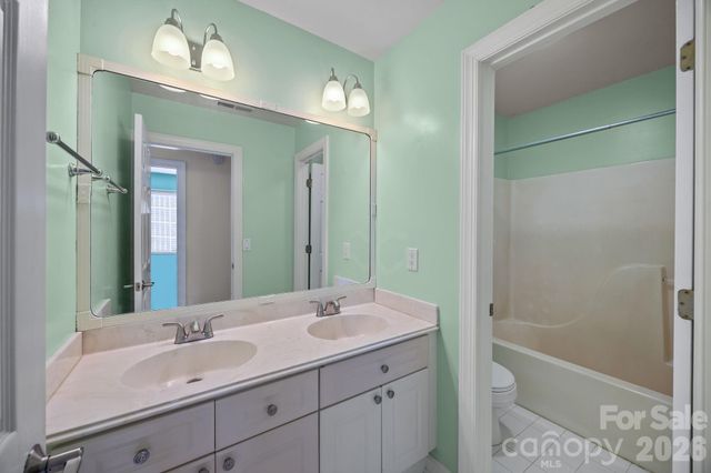 151 Saint Martins Lane, Statesville, NC 28677