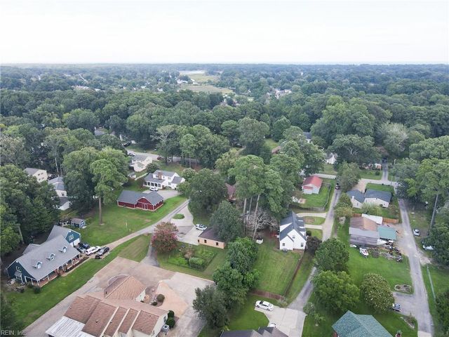 6 Misty Creek LN, Hampton, VA 23669