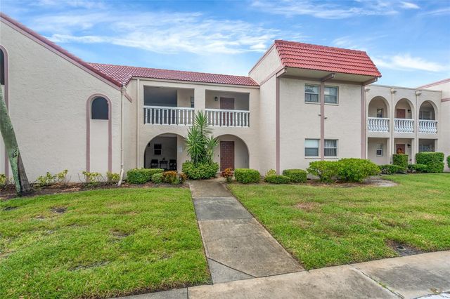 9700 STARKEY ROAD 113, Seminole, FL 33777