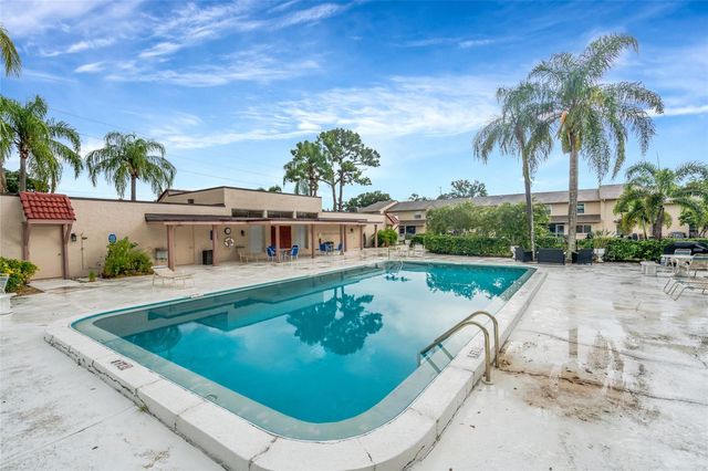 9700 STARKEY ROAD 113, Seminole, FL 33777