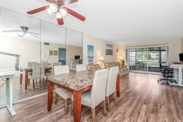 9700 STARKEY ROAD 113, Seminole, FL 33777