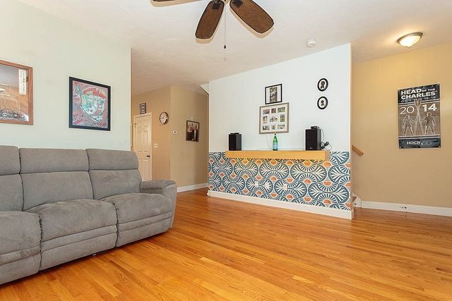 87 Winn 1, Woburn, MA 01801