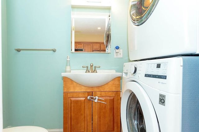 87 Winn 1, Woburn, MA 01801