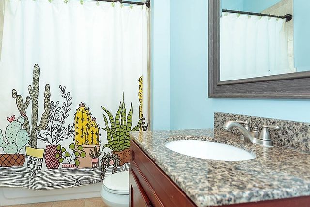 87 Winn 1, Woburn, MA 01801