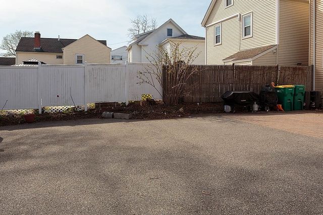 87 Winn 1, Woburn, MA 01801