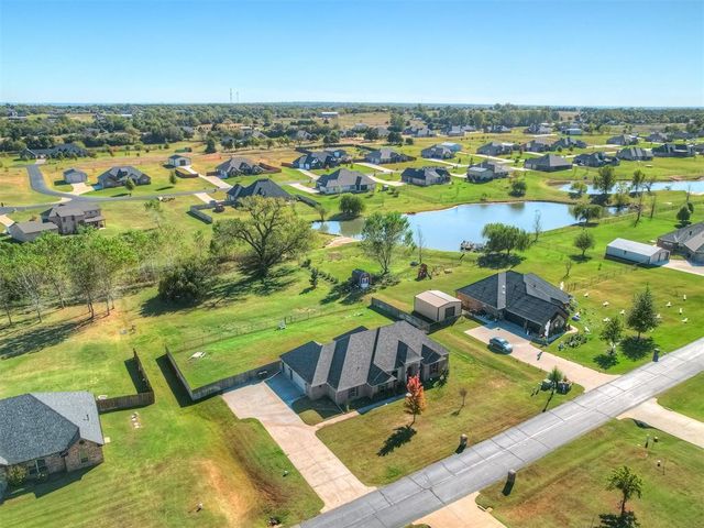 957 County Street 2982, Blanchard, OK 73010