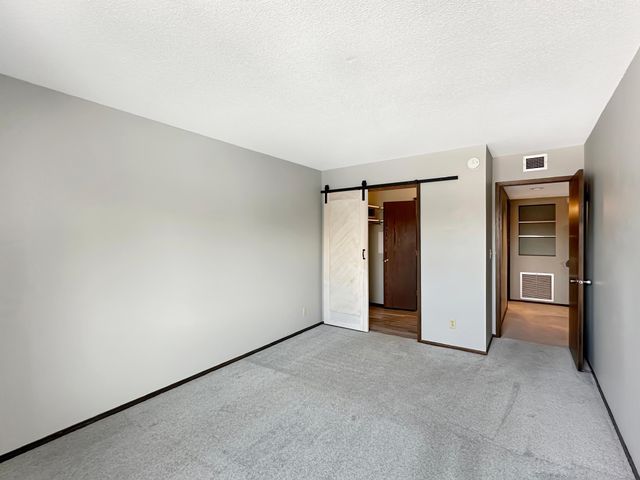 122 Demont Avenue E 358, Little Canada, MN 55117