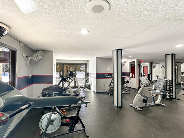 122 Demont Avenue E 358, Little Canada, MN 55117