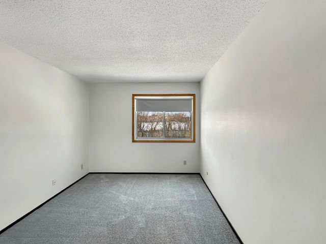 122 Demont Avenue E 358, Little Canada, MN 55117