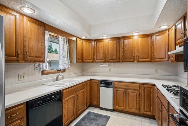 1412 3rd Avenue SE, Altoona, IA 50009