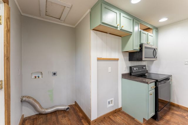 1330 N Fulbright Avenue, Springfield, MO 65802