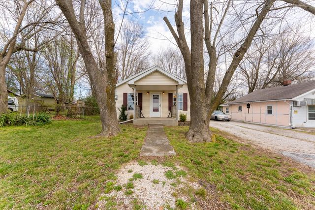 1330 N Fulbright Avenue, Springfield, MO 65802