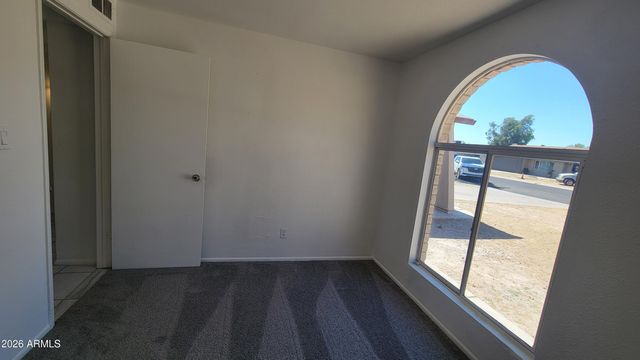 8017 W MEADOWBROOK Avenue, Phoenix, AZ 85033