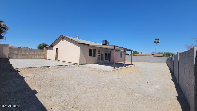 8017 W MEADOWBROOK Avenue, Phoenix, AZ 85033