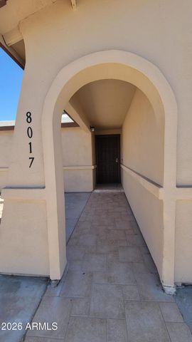 8017 W MEADOWBROOK Avenue, Phoenix, AZ 85033