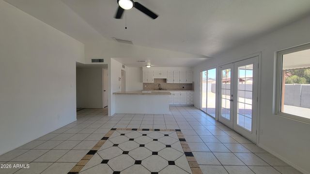8017 W MEADOWBROOK Avenue, Phoenix, AZ 85033