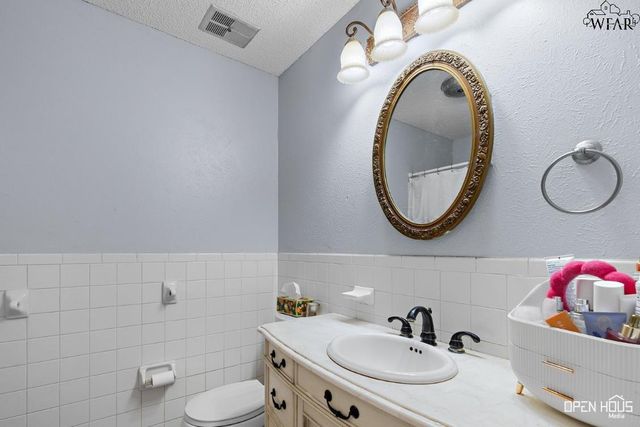 4611 MONTERREY DRIVE, Wichita Falls, TX 76310