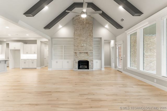 2704 W Twin Oaks Street, Broken Arrow, OK 74012