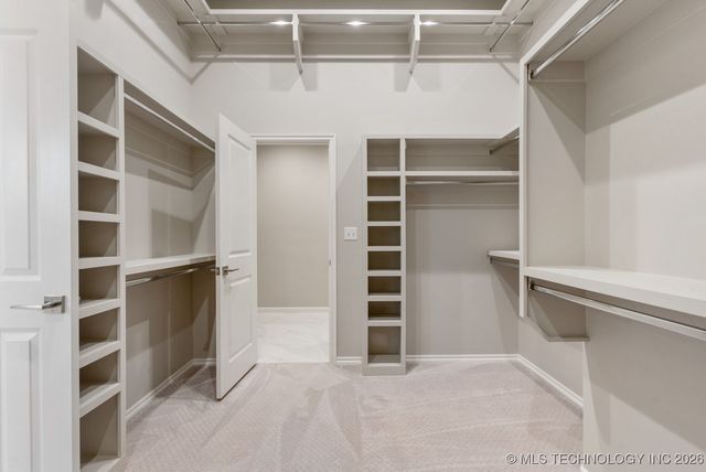 2704 W Twin Oaks Street, Broken Arrow, OK 74012