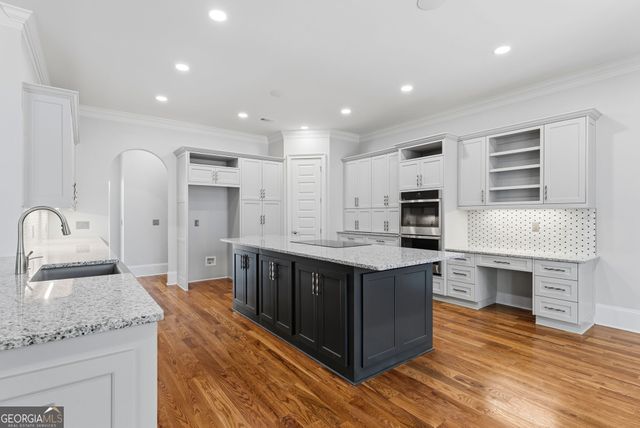 607 W Lake Circle, Augusta, GA 30907