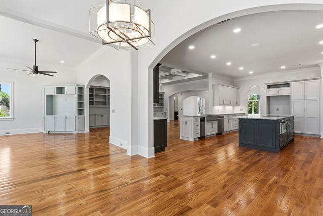 607 W Lake Circle, Augusta, GA 30907