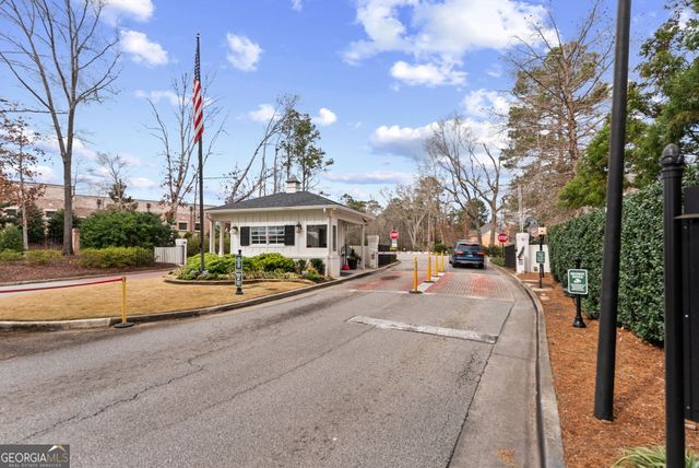 607 W Lake Circle, Augusta, GA 30907