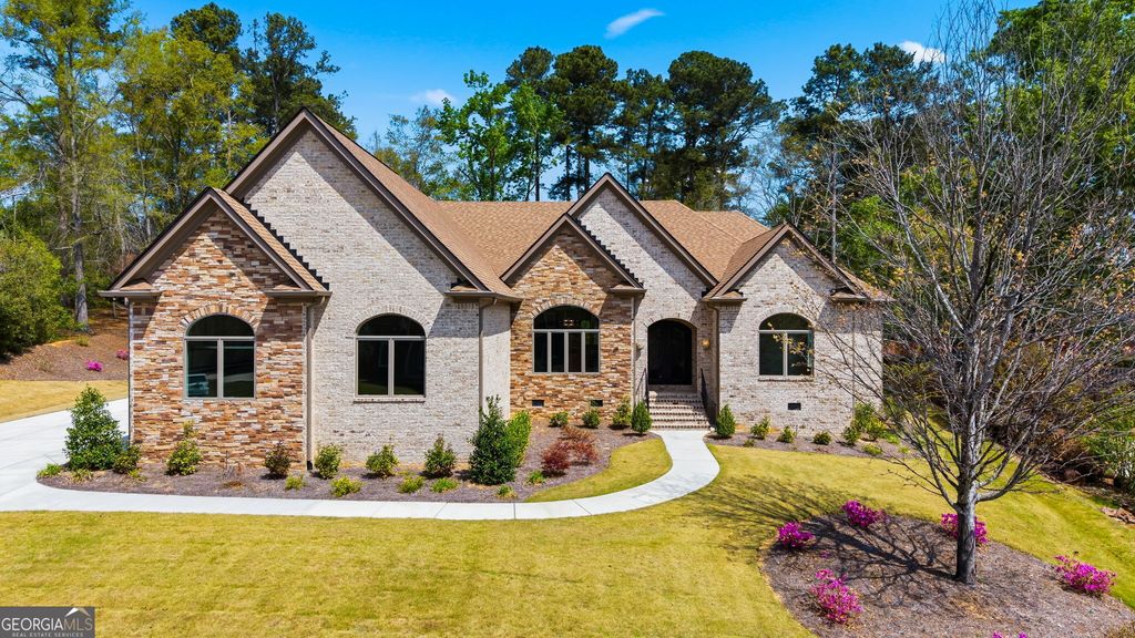607 W Lake Circle, Augusta, GA 30907