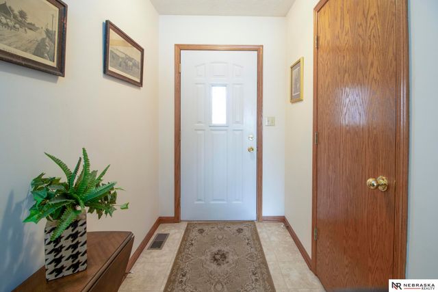 3512 Hartley Circle, Lincoln, NE 68521