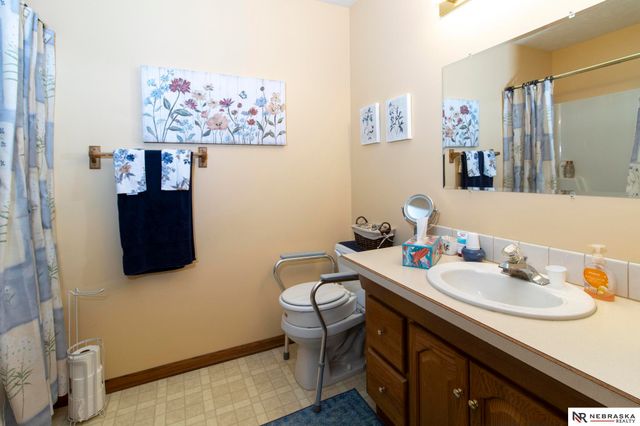 3512 Hartley Circle, Lincoln, NE 68521