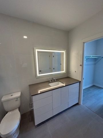 148 Old Post Road 205, Sharon, MA 02067