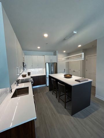 148 Old Post Road 205, Sharon, MA 02067