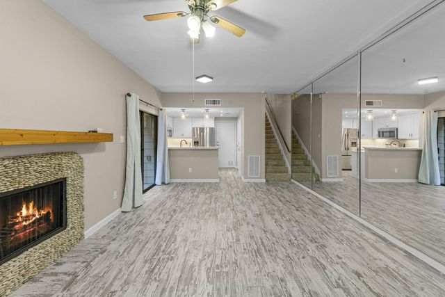 1829 Augusta Drive 28, Houston, TX 77057