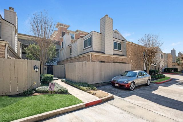 1829 Augusta Drive 28, Houston, TX 77057