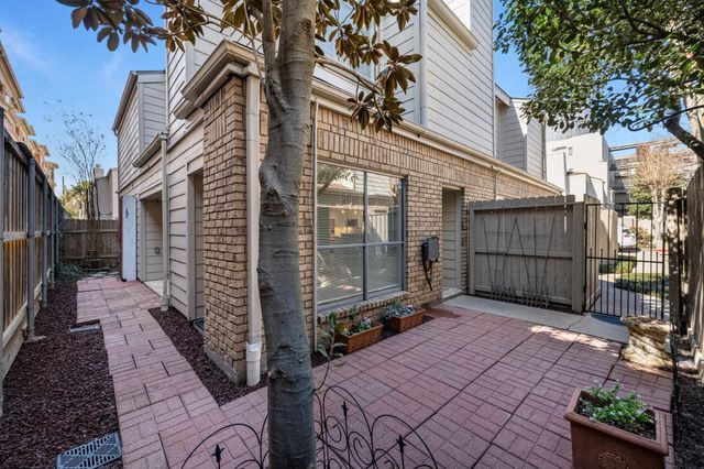 1829 Augusta Drive 28, Houston, TX 77057