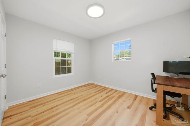 408 N W St, Pensacola, FL 32505